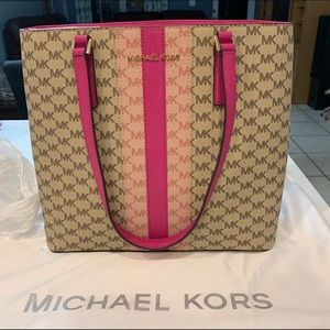 💕AUTHENTIC BRAND NEW PINK MICHAEL KORS TOTE💕
